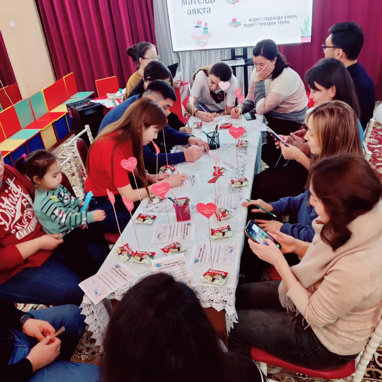 Қамқоршылық кеңес мүшелерімен кездесу